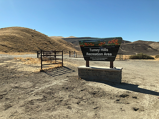 Tumey Hills - Gate 1 Entrance